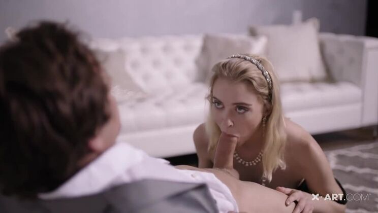 Sexy Blonde Chloe Works Her Hand Magic