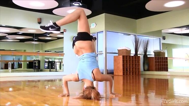 Solo Nudist Scene Featuring Fit Anita