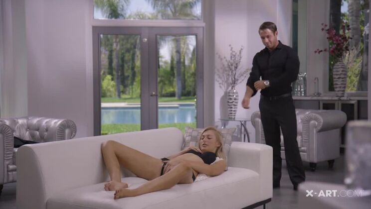 Blonde Alexa's Beautiful Erotic Encounter