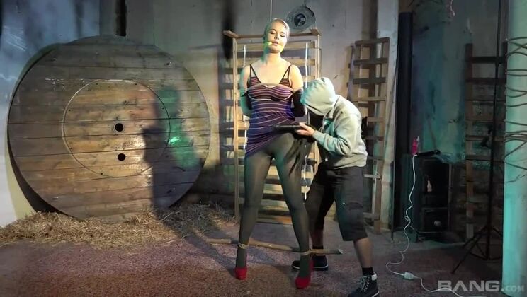 [BANG.com] - Blonde Nikky Dream Experiences Intense Vibrator Sex