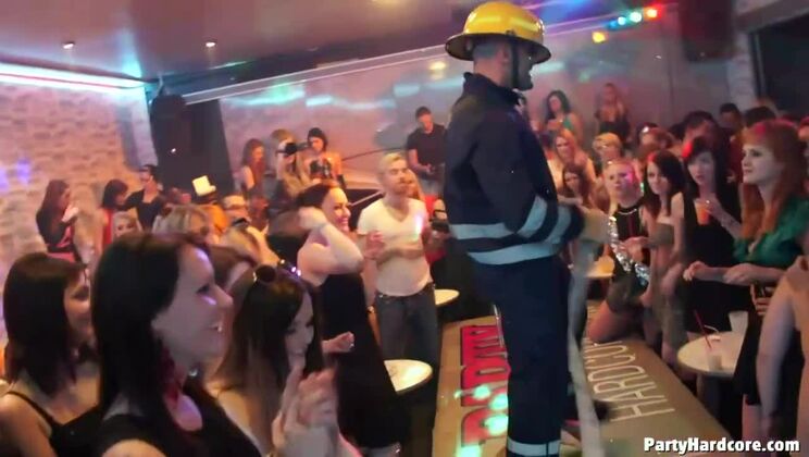 Big Tits and Big Cocks in Amateur Sex