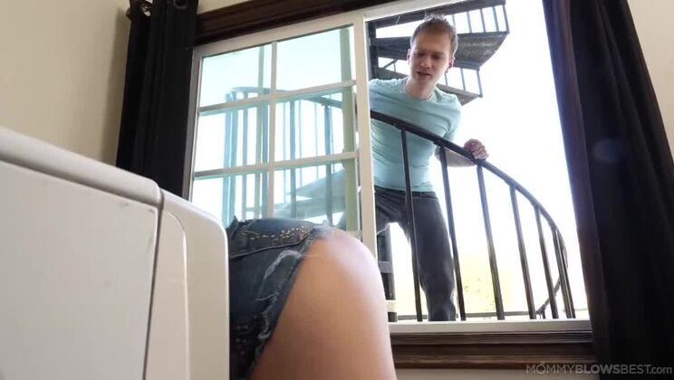 [MommyBlowsBest] - MILF Christie Stevens - Busty & Covered - Christie Stevens