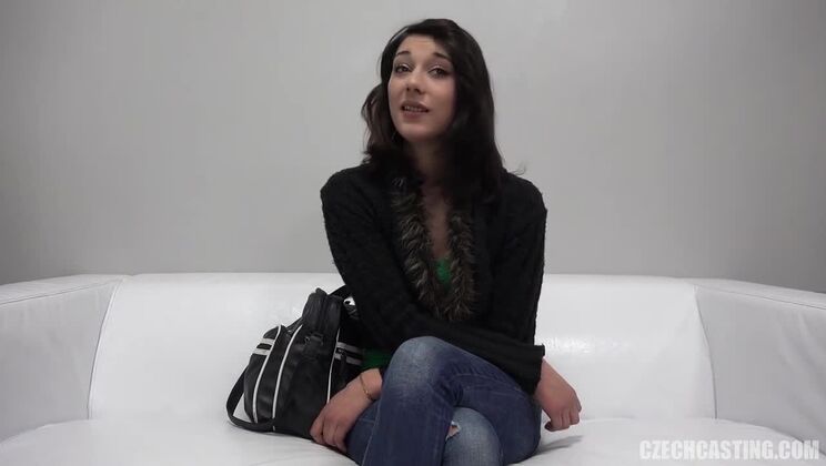 Tereza Casting Brunette