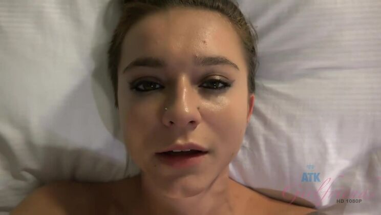 Kharlie Stone loves a messy creampie