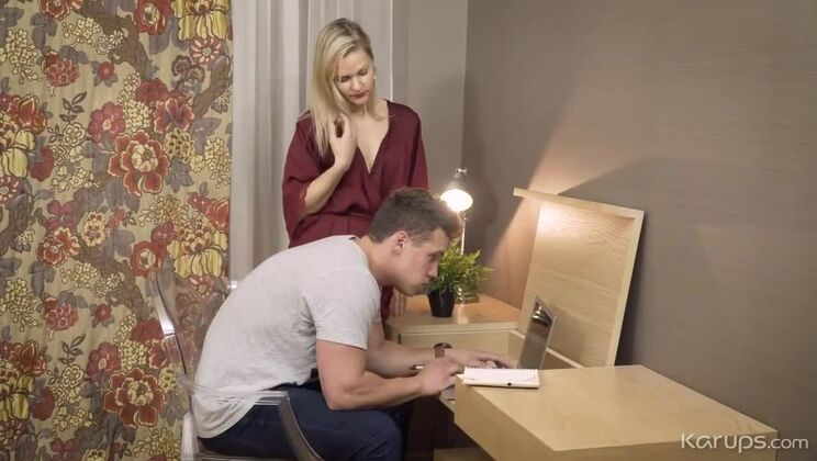 [Karups] - Midge Mayor's Handjob on Huge Cock - Midge Mayor