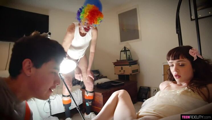 [TeenFidelity] - POV Morning Sex with Redhead Aliya Brynn - Aliya Brynn