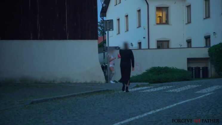 [ForgiveMeFather] - Amateur Teen Blonde Gets Naughty with Priest - Cayla Lyons - George Uhl