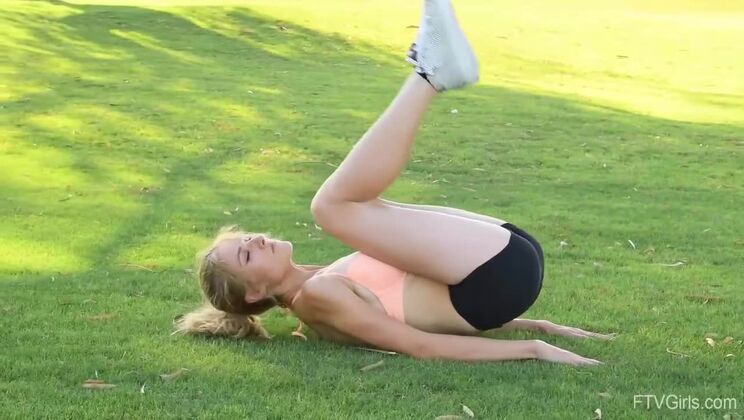 [FTVGirls] - Mazzy's Penetration Pleasure - Zoey