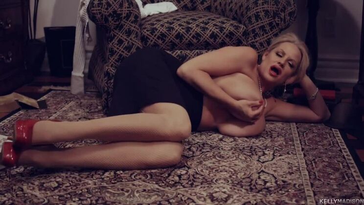 [KellyMadison] - Blonde MILF Kelly Madison's Solo - Kelly Madison