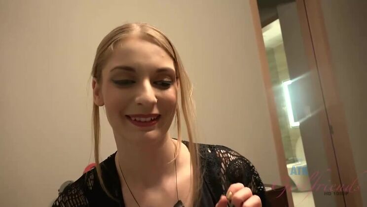 Ela Darling's Small Tits Get a Creampie - Amateur