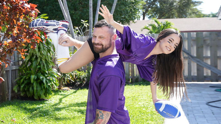 [ExxxtraSmall] - Teenage Freya's Blow