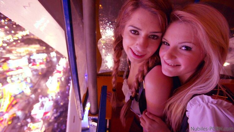 Tan Lines and Stockings - S5:E10