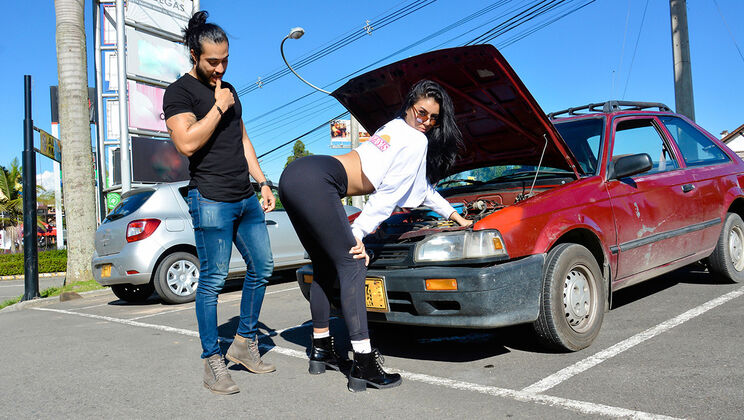 [Oyeloca] - Mario Leon and Cassandra's Latina Desire - Cassandra - Mario Leon