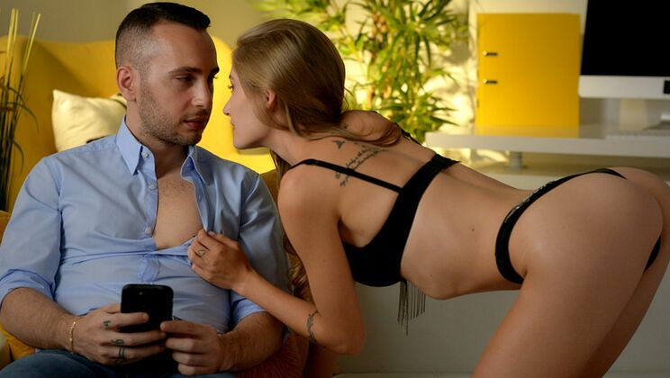 [AssholeFever] - Kissing and Pussy Licking with Raul Costa