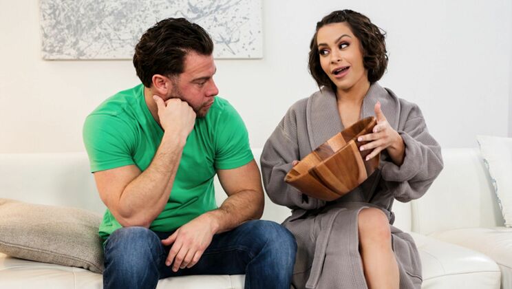 Nicole Aria Gets a Massage and Fucked