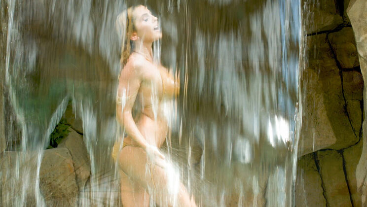 [MYLF] - Christie Stevens MILF Poolside Fuck - Chad White - Christie Stevens