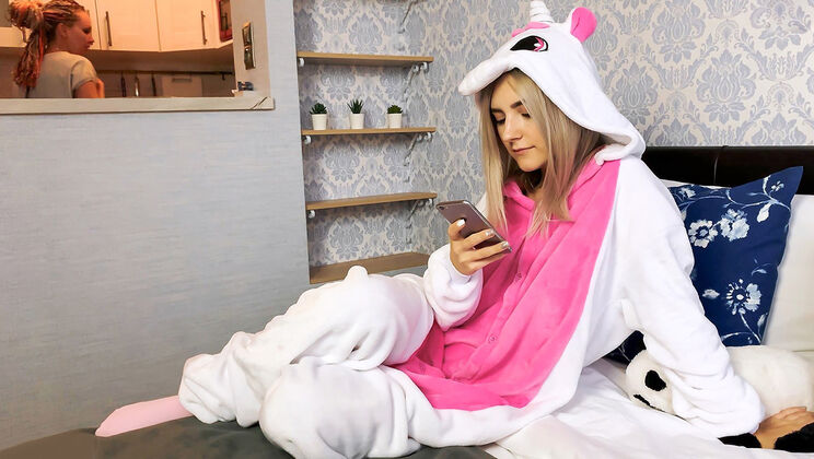 [TeamSkeetXSeries] - Evade Mom's Knowledge - Eva Elfie - Adam Ocelot