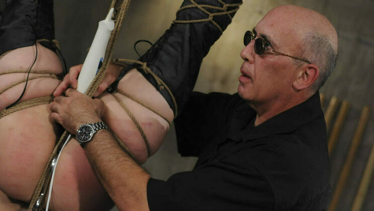 Amorette's Hardcore Lesson