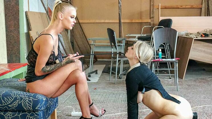 [Submissed] - Sex Toys and Submission: Kirsty Waterfall