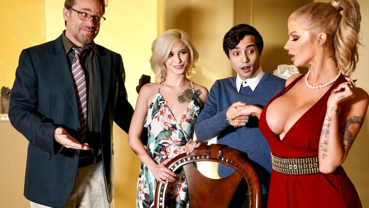 [Brazzers] - Girlfriend Experience with Footplay