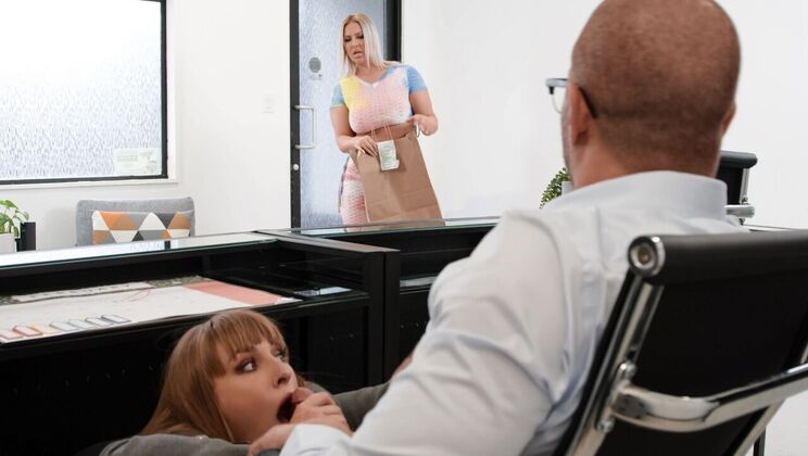 [Brazzers] - Naughty Secretary Gets a Creampie