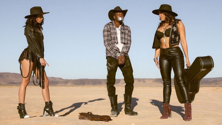 [Brazzers] - Desperada's Double Blowjob and Cum Fest - Luna Star - Isiah Maxwell - Alexis Tae