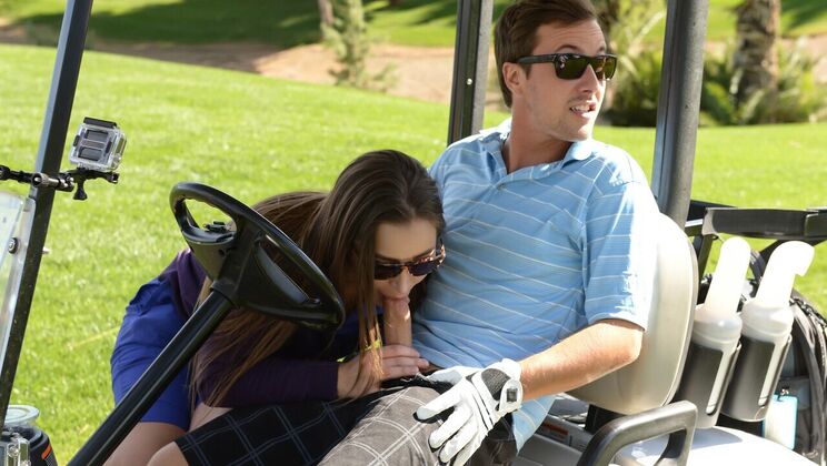 [Brazzers] - Dani Daniels: Reverse Cowgirl Queen