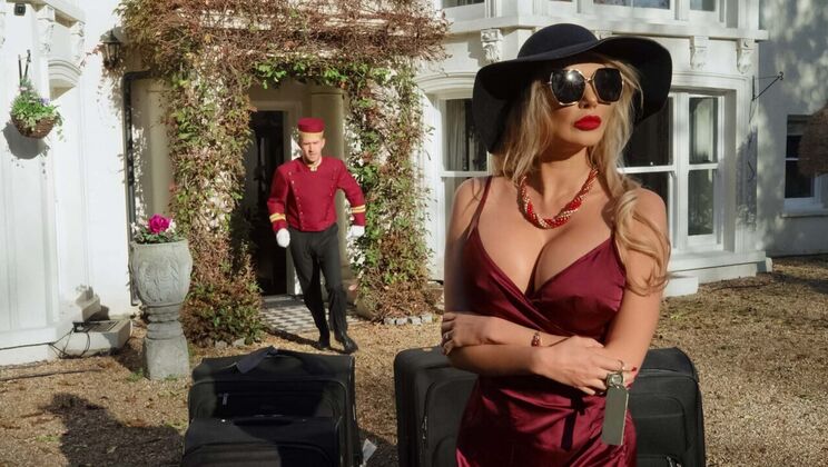 [Brazzers] - Sexy Blonde Bellhop Takes a Big Cock