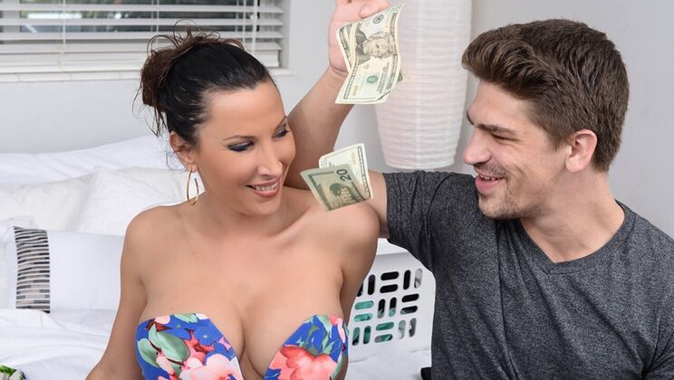 [Brazzers] - Brunette Bombshell Gets Handjob - Bruce Venture - Lezley Zen