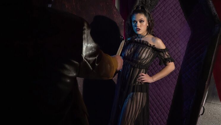 Deepthroat in a Dark Tomb