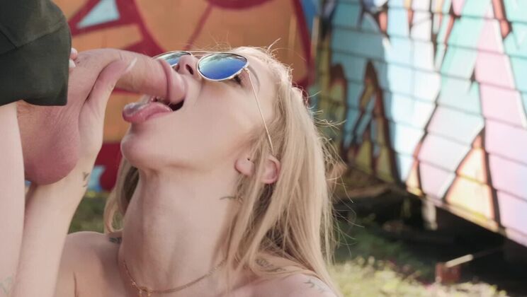 Kali Roses' Natural Tits Bounce in Cowgirl