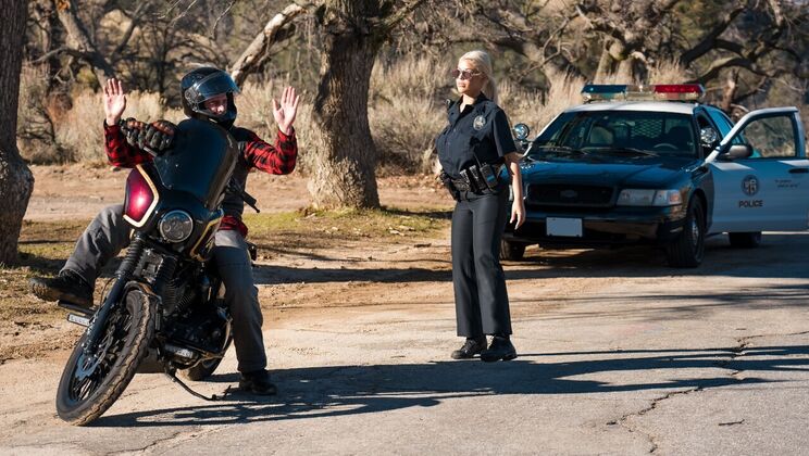 [RKPrime] - Tattooed Police Woman in the Outdoor