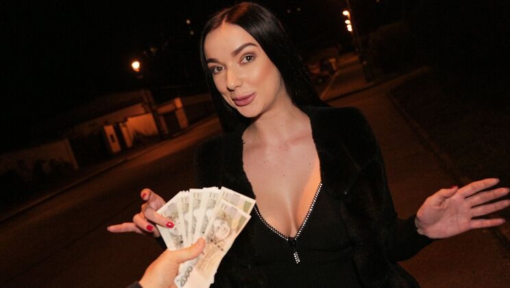 [PublicAgent] - Lady Gang's Big Tits Bounce in Outdoor Sex