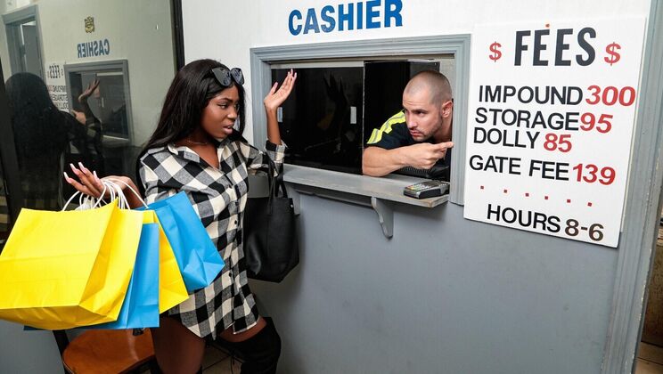 [RKPrime] - Tori Montana's First Outdoor Doggystyle Experience