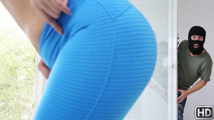 Handjob in the Bathroom for the Shower Robber