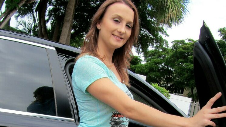 [StrandedTeens] - Car Fucking with Sadie Leigh - Sadie Leigh