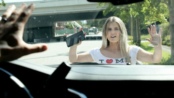 [StrandedTeens] - Brooke's Outdoor Blowjob