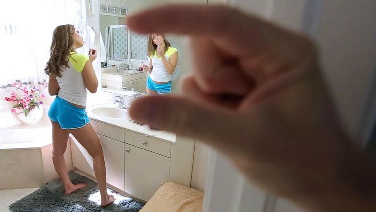 Liza Rowe Loves Rough and Tumble