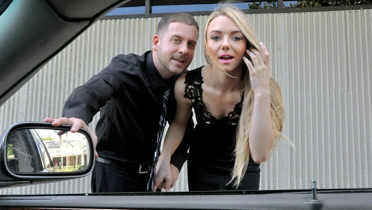 [StrandedTeens] - Molly Mae Takes It All On Her First Date Creampie - Molly Mae