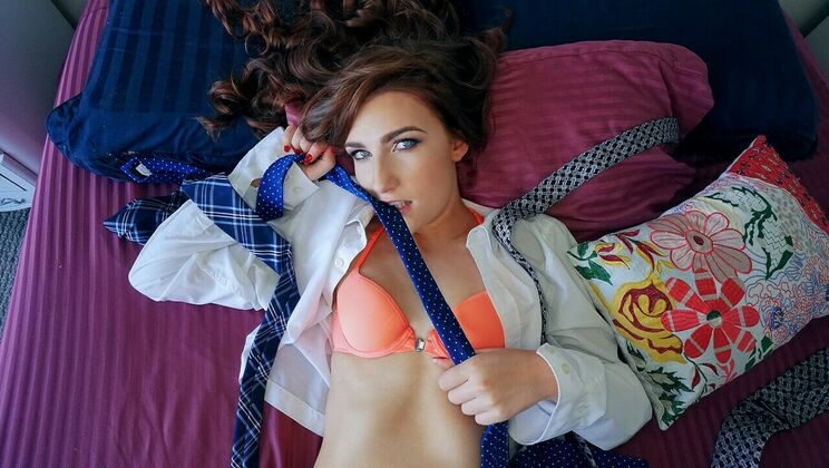 [IKnowThatGirl] - Girlfriend's Tattooed Skin in Steamy Sex Scenes - Alex Legend