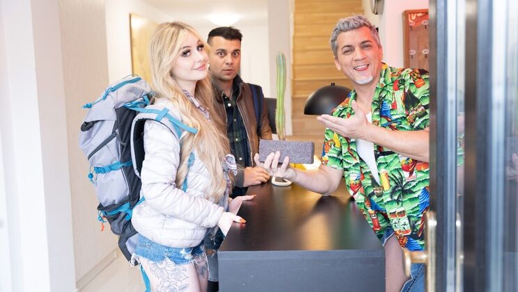 [FakeHostel] - Missionary and Cowgirl: A Change of Pace