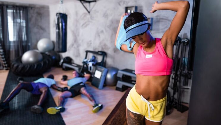 [FitnessRooms] - Capri Lmonde joins Eddy Blackone for teen threesome - Max Dior - Eddy Blackone - Capri Lmonde