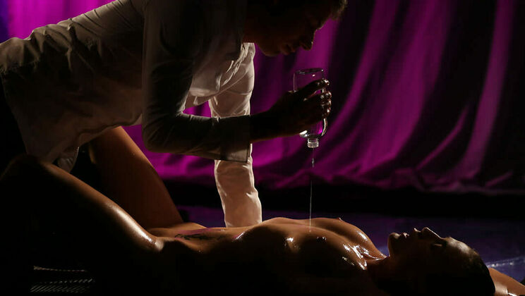 [SinfulXXX] - Oiled Massage with Nicole Love - Hardcore and Cumshot