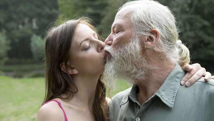 [Oldje] - Bruno Fucks Rebecca Ruby in Missionary