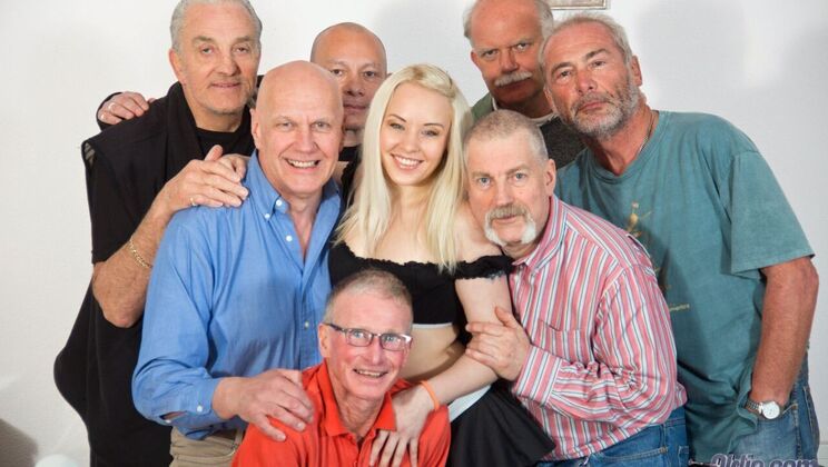 [Oldje] - Crazy Anal Gangbang with Facial