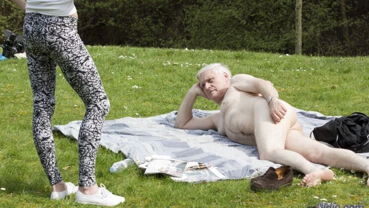 [Oldje] - Edward and Daniela Rose in a Sexy Outdoor Encounter