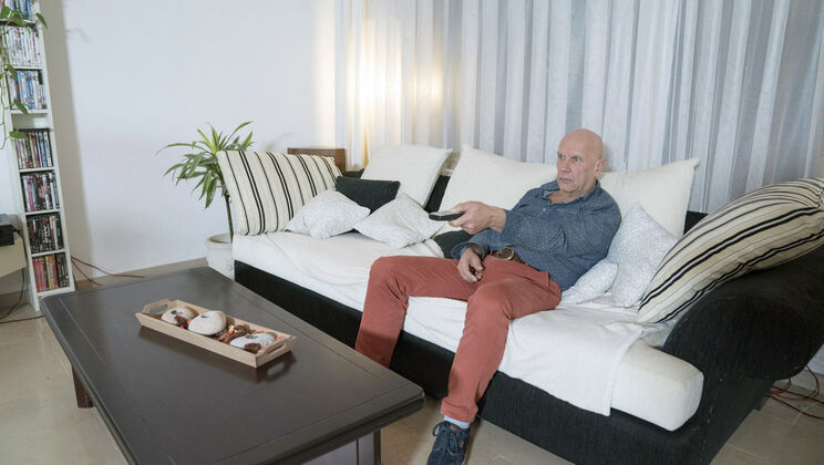 [Oldje] - Hugo Trades Fitness for Facial