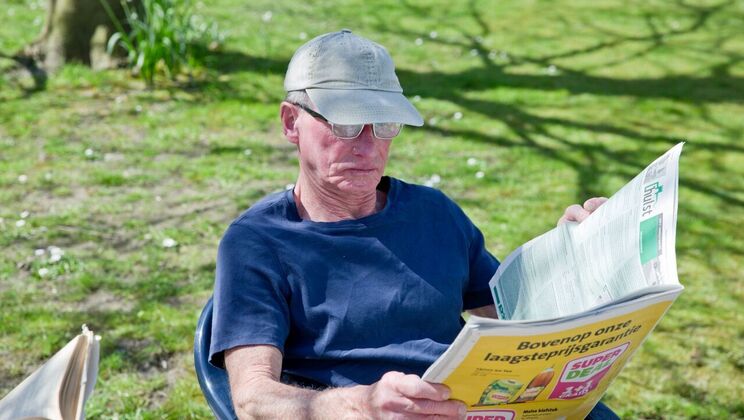 [Oldje] - Rich Blonde Teen Gets Fucked Hard - John - Vinna Reed - David - Hugo - Jan - Jean Claude - Francis