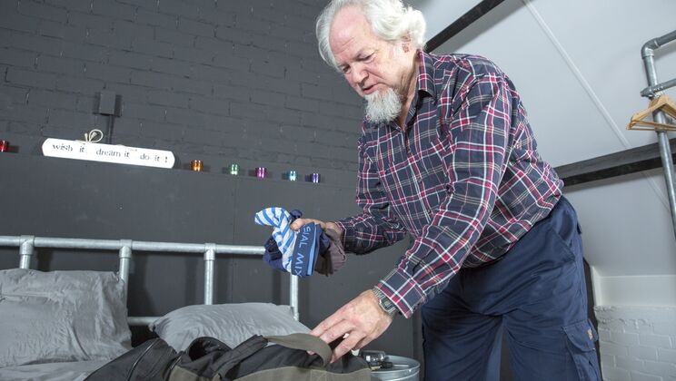 [Oldje] - Handjob and Blowjob from Skinny Tera