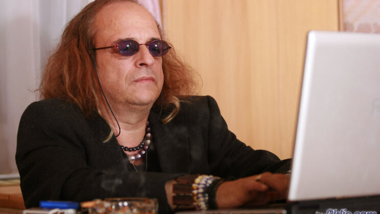 [Oldje] - Old Man's Young Dream Lover - Michaela Marti - Manfred